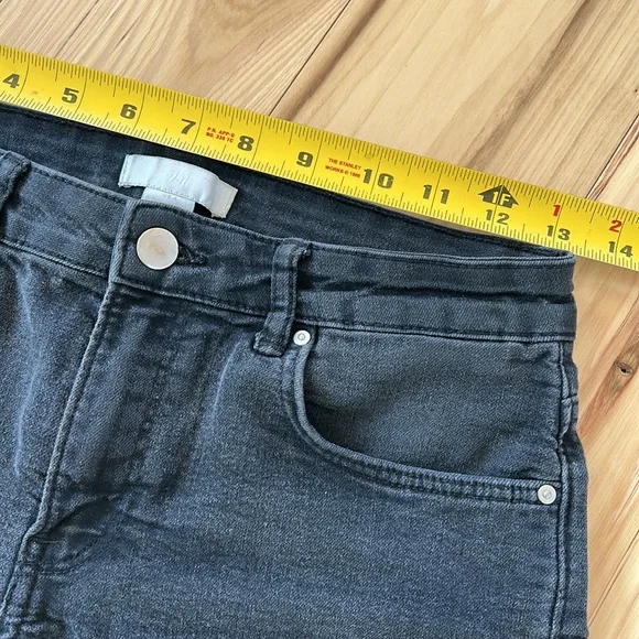 H&M Black Shorts - Picture 5 of 5